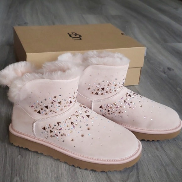 🆕 Rare UGG | Mini Boots | Galaxy Swarovski Bling | NWT - Picture 8 of 10
